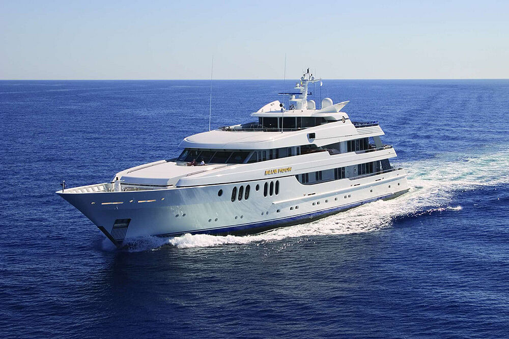 Yacht Luxury Charters 9